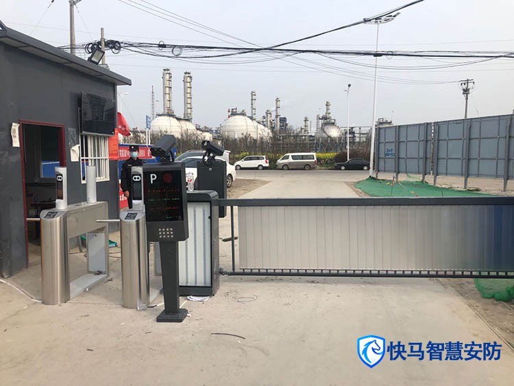 合肥工地闸机安装完成